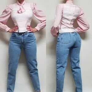 VINTAGE Jones New York Stone Wash Ribcage High Rise Light Wash Tapered Mom Jeans